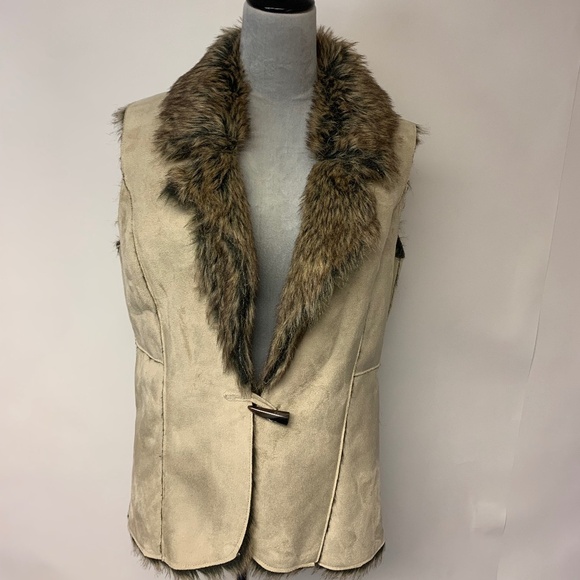 Fever Jackets & Blazers - Faux Suede & Fur Hippie Boho  Western 70s Vibe Vest Womens Size M Ivory & Brown